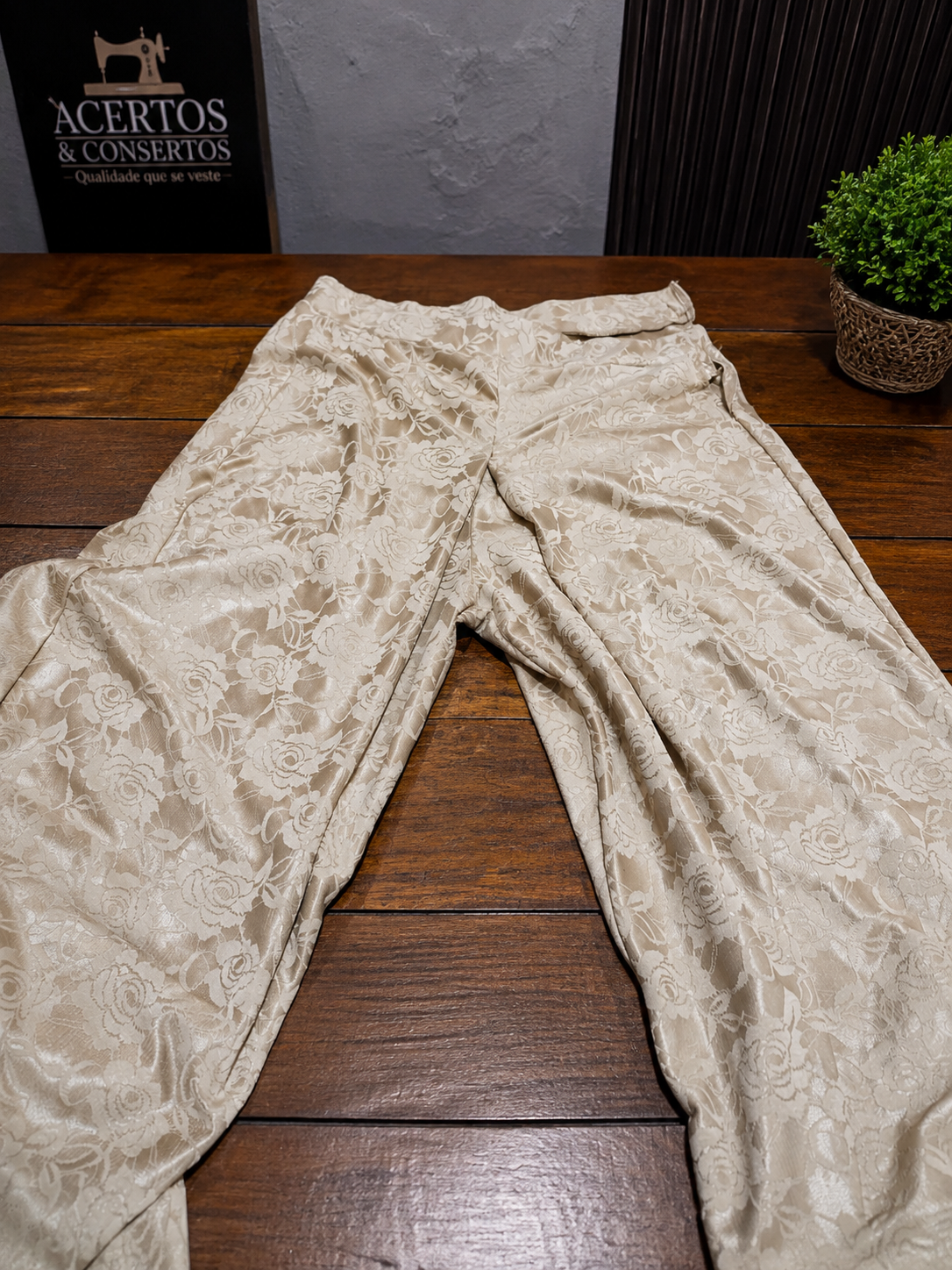 Antes: a calça original